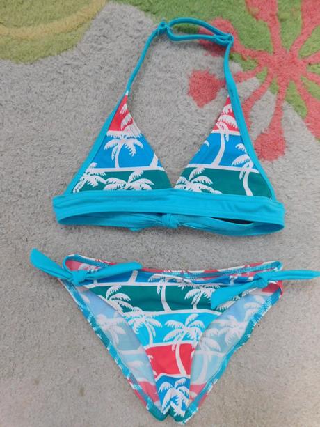 Bikiny tribord, tribord,116