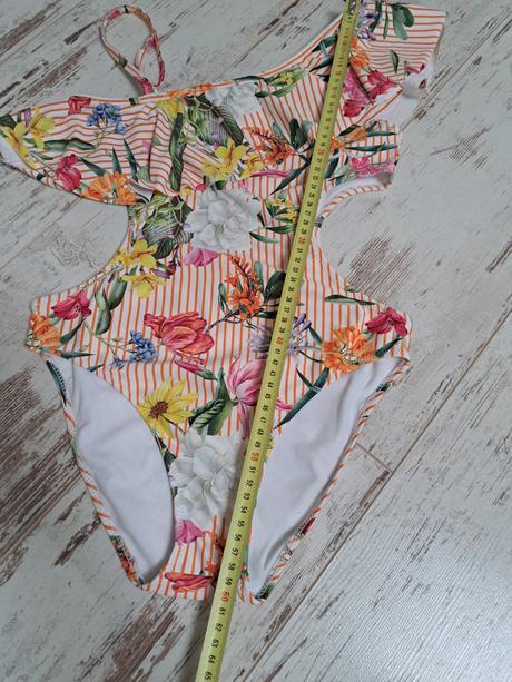 Cele plavky, mayoral,158