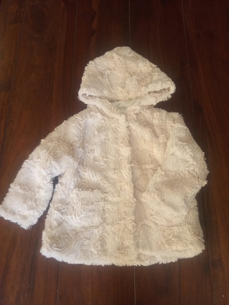 Prechodná bundička, 74