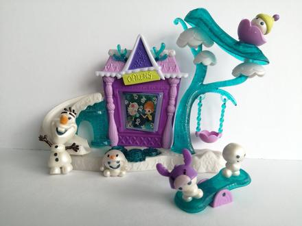 Olaf a ihrisko pre malých snehuliačikov, 