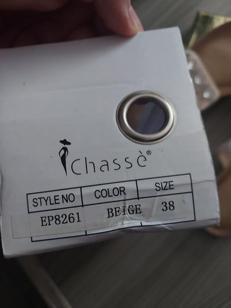 Sandale, piazza italia,38