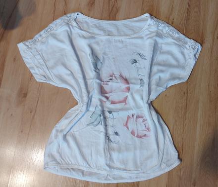 Tričko s jemnou potlačou,