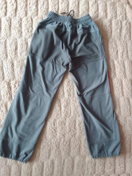 Športové nohavice, 122