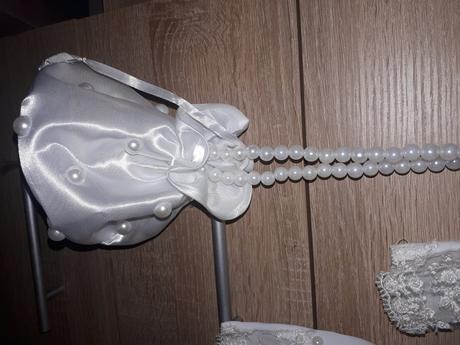 Saty na prve sväté prijímanie, 140