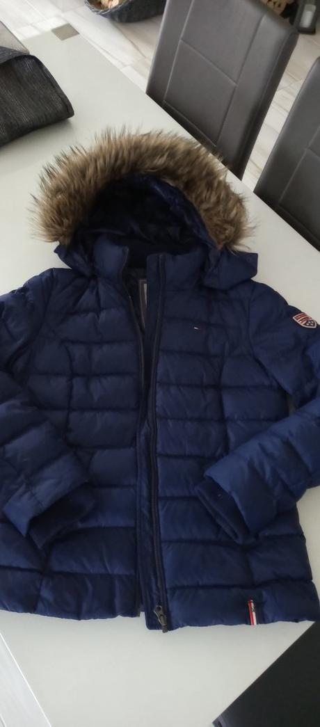Zimná bunda, plnená perím, veľ.l, tommy hilfiger,l