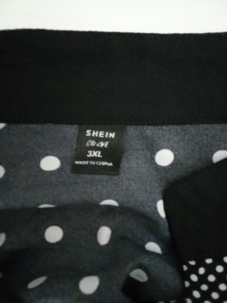 Dámske šaty, 4xl