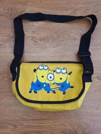 Mimoň taška cez plece, 