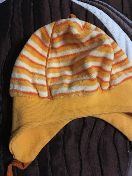 Pásikavá oranžová čiapočka na úšká prechodná, 68