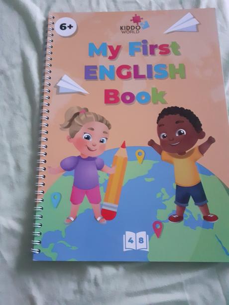 My first english book kiddo world, 