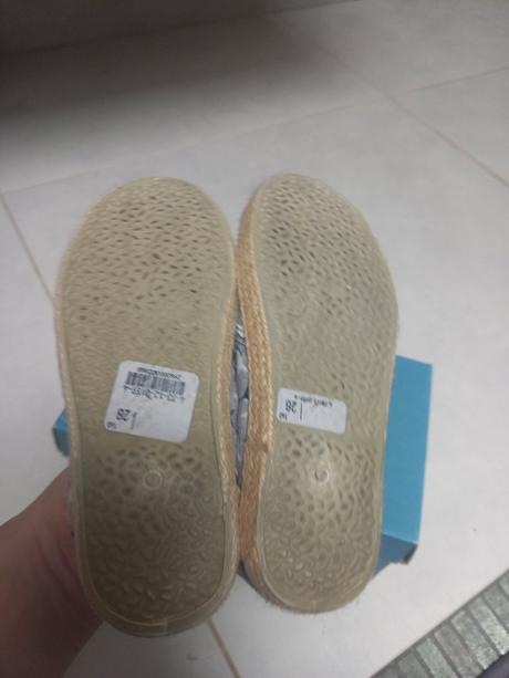 Letne topanky ci prezuvky v.28, 28