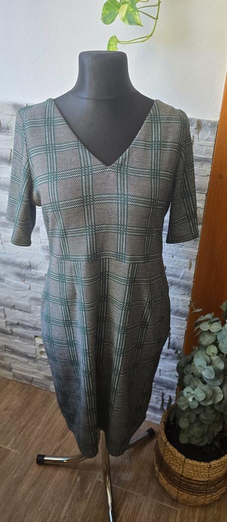 Šaty č.44, f&f,44