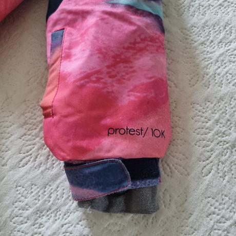 Lyžiarska bunda protest, 38