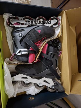 Dámske korcule, rollerblade,40