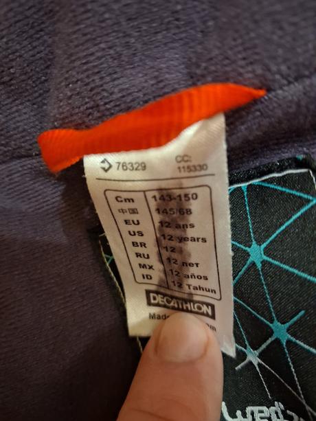 Zimná bunda, decathlon,146
