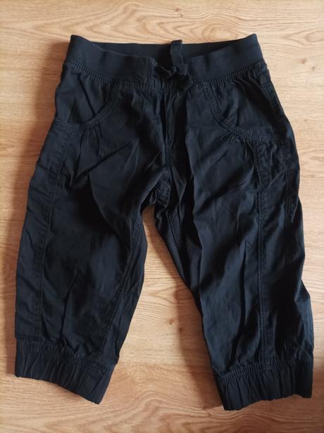 Čierne kraťasy, takko,134