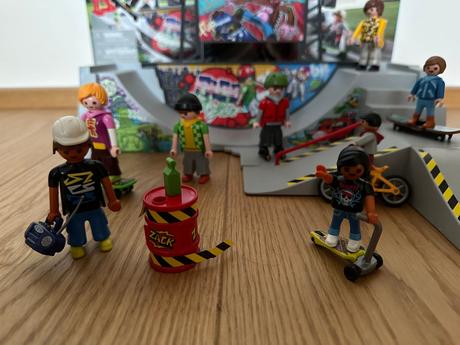 Playmobil city action 70168 park skaterov,