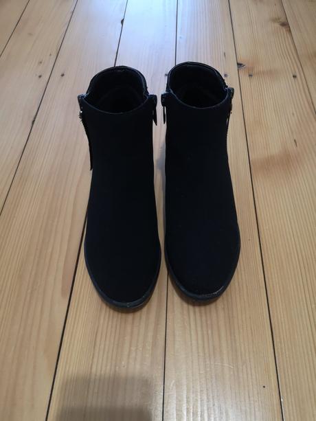 Kotnikové čižmičky, 35