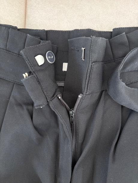 Čierne nohavice, gate,34