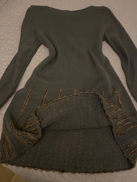 Saty alebo tunika, l