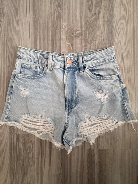 Kraťasy sinsay, sinsay,s