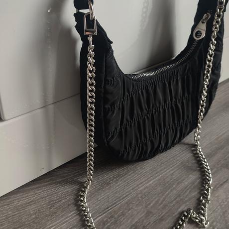 Kabelka, stradivarius