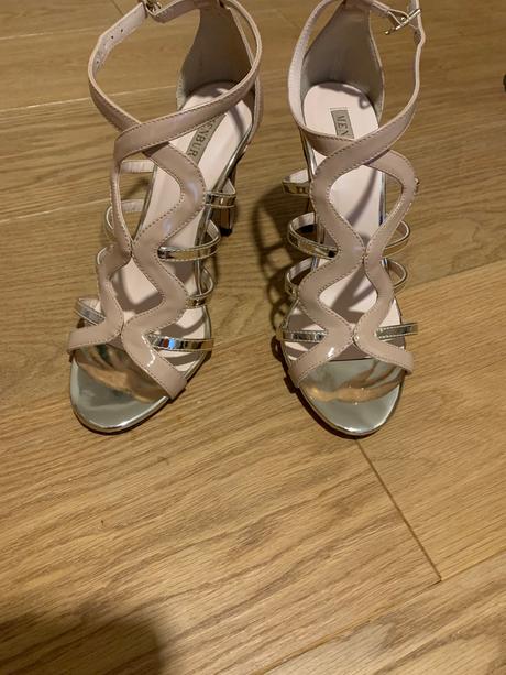 Spolocenske sandale na vysokom podpatku 38, 38