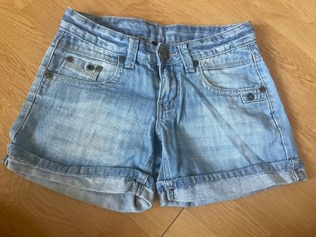 Šortky, colours of the world,34