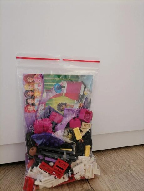 Lego friends andrea je speváčka,