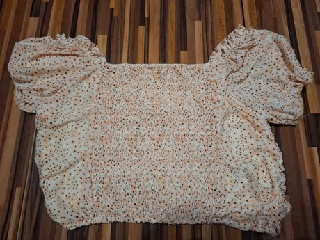 Krásny letný top, gate,s