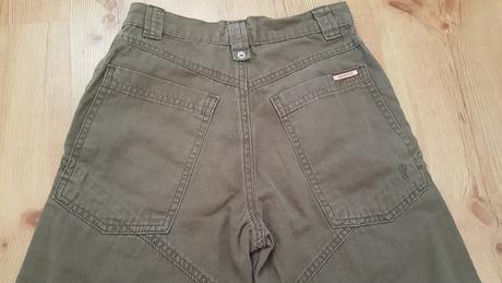 Olivové kraťasy, 134