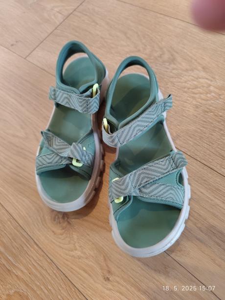 Sandále, quechua,32