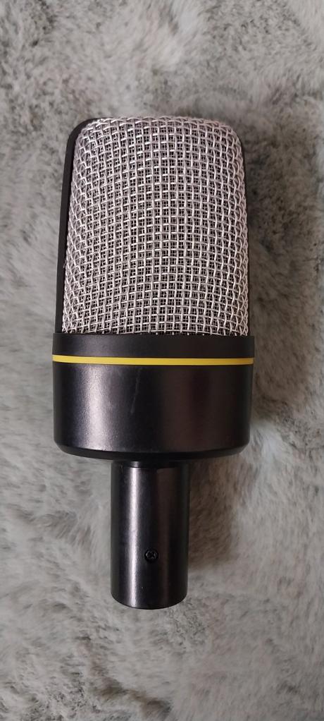 Mikrofón apt ak143c, 