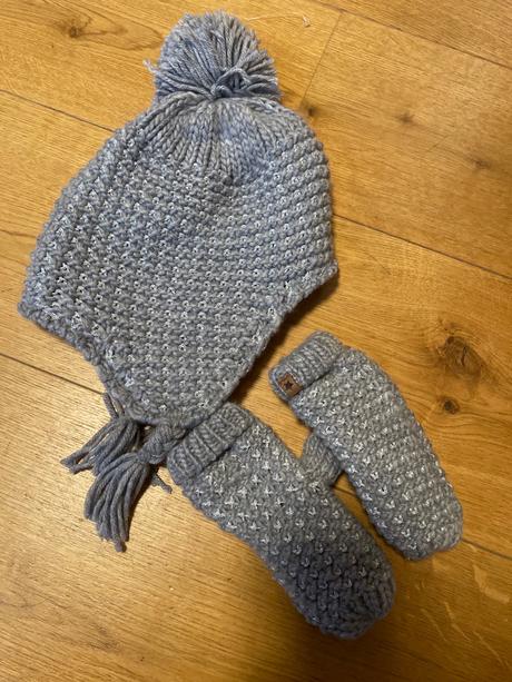 Cispka a rukavice next, next,104