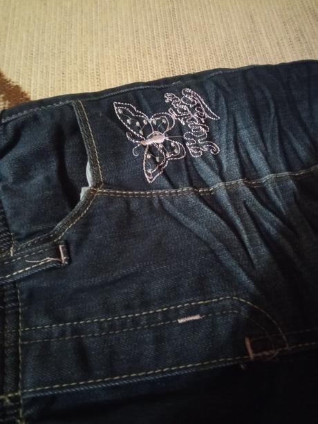 Zateplené jeginsy rifle s motýľom, 134