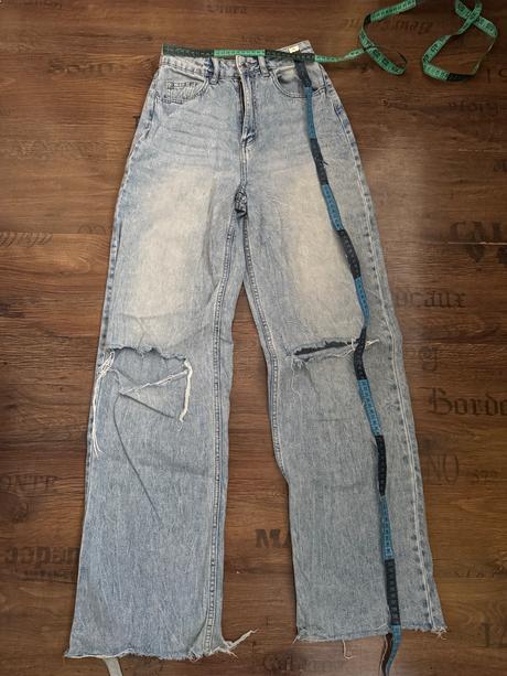 Roztrhané rifle, sinsay,34