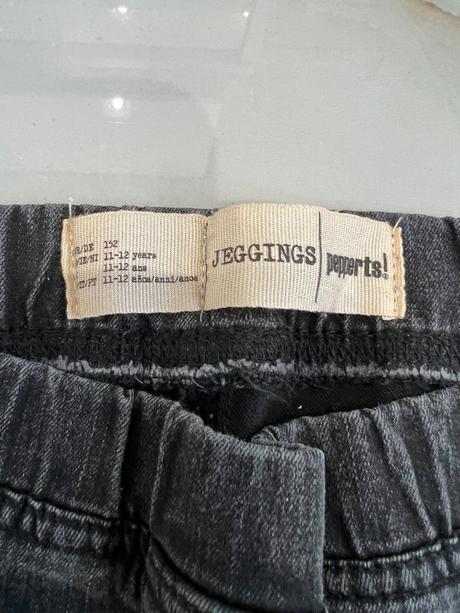 Džegínsy, pepperts,152