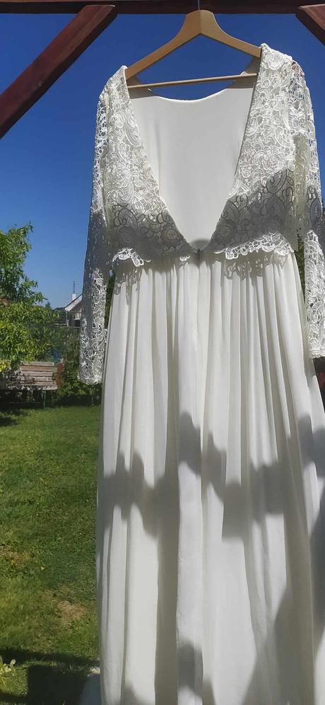 Svadobné šaty a topánky, l