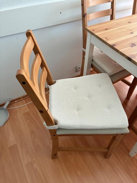 Jedalensky stol so 6 stolickami ikea, 