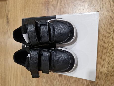 Adidas tenisky 23, adidas,23