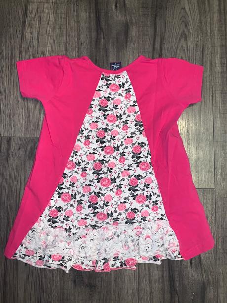 Veselé tričko s čipkou a kraťasami, 110