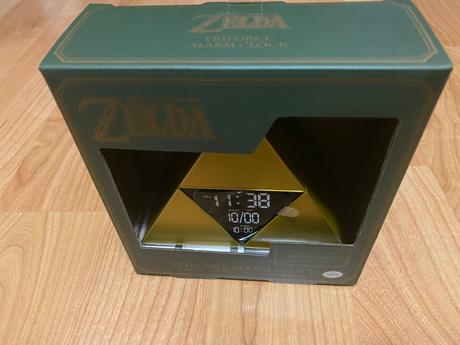 The legend of zelda alarm clock budík,
