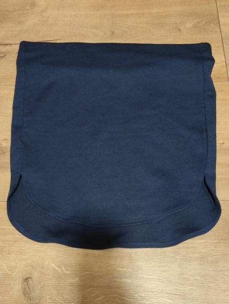 Dámska sukňa veľkosť l (2 ks), l