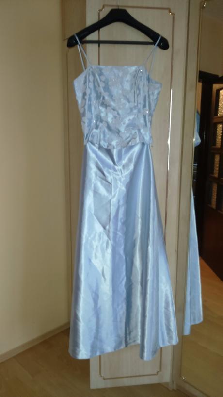 Bledomodré spoločenské šaty, s