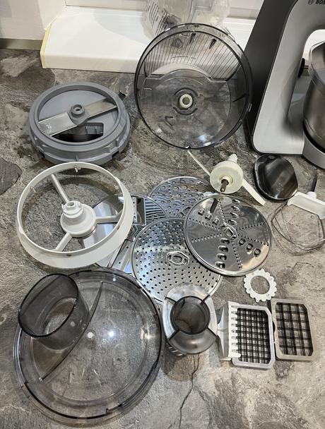 Kuchynský robot bosch mum 58364 1000w, bosch