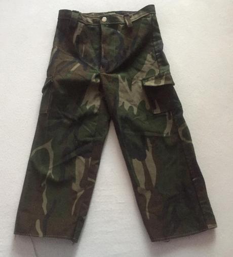 Maskáčové nohavice, 110