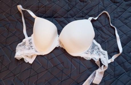 Vystuzena podprsenka - telovy pudrovy odtien, 75d