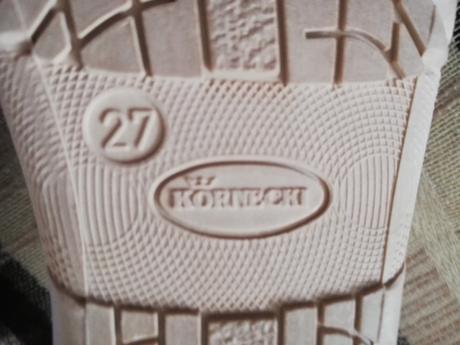 Papucky, kornecki,27