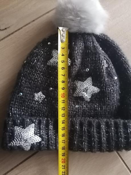 Zimná čiapka so srdiečkami, 122