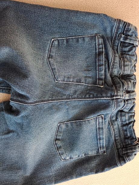 Dievčenské podteplené rifle., 164