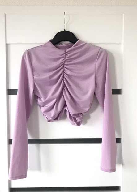 Krásny riasený top značky green apple,